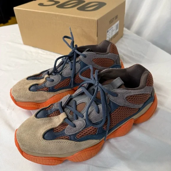 Adidas Yeezy 500 Enflame - Picture 2 of 7